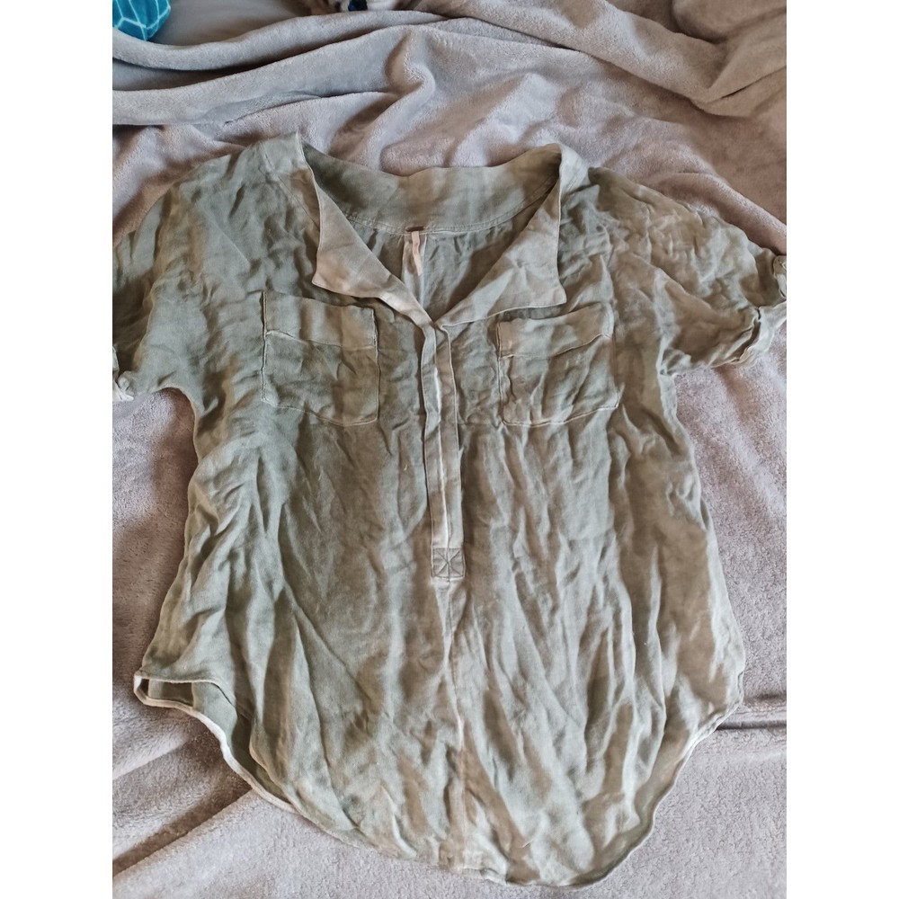 Free People sage green pullover. Sz. S.
